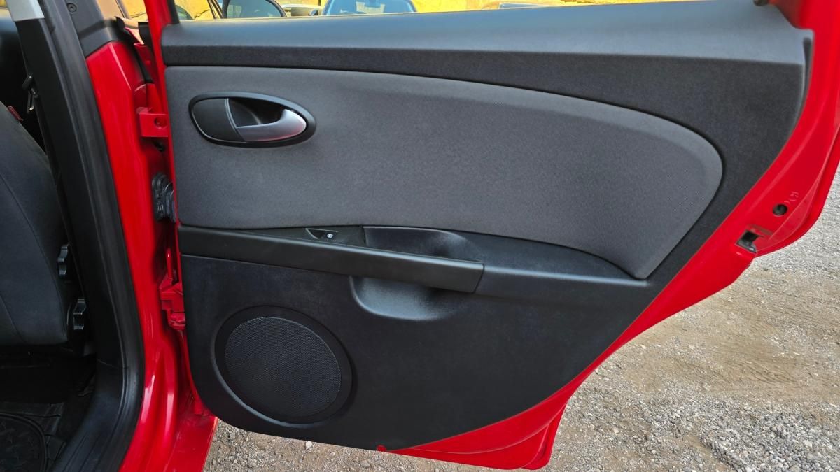 seat-leon-2011-diesel-1598cc