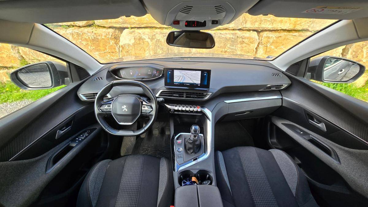 peugeot-3008-2021-diesel-1499cc