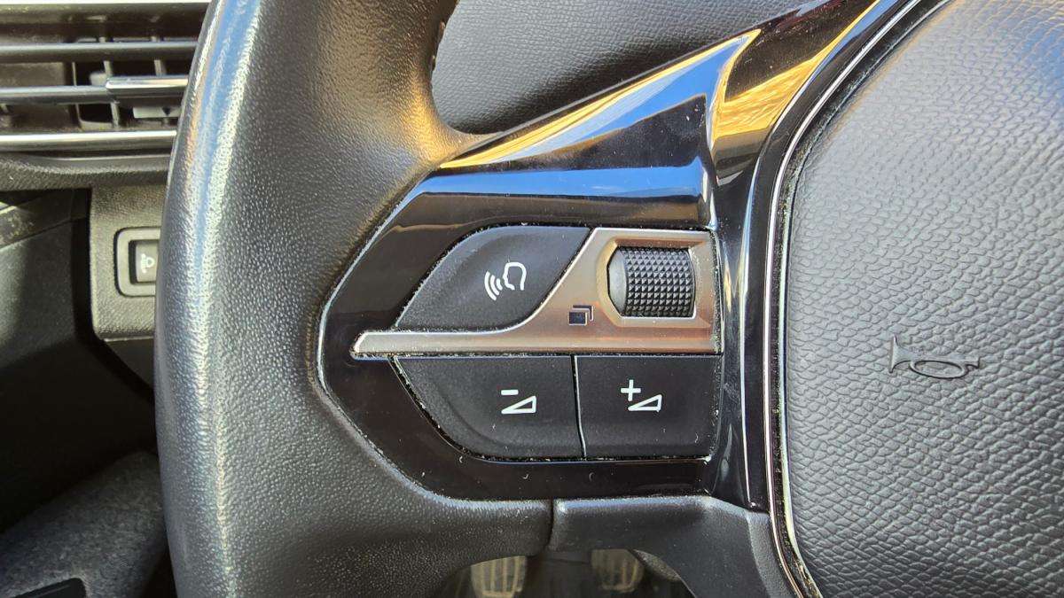 peugeot-3008-2021-diesel-1499cc