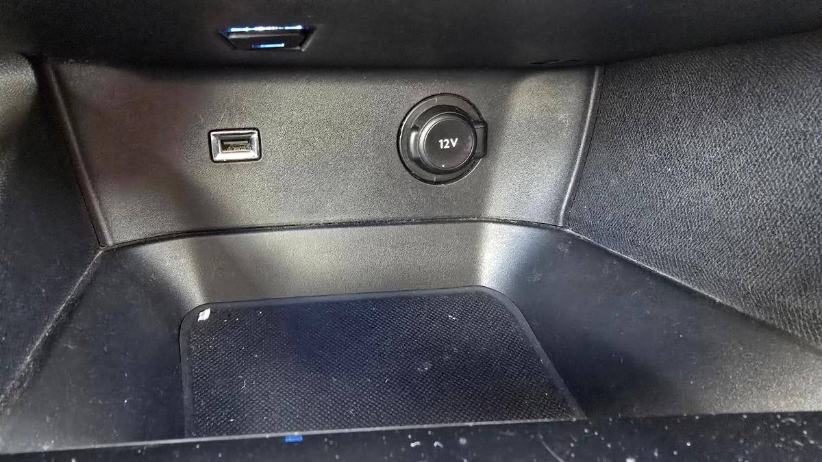 peugeot-3008-2021-diesel-1499cc