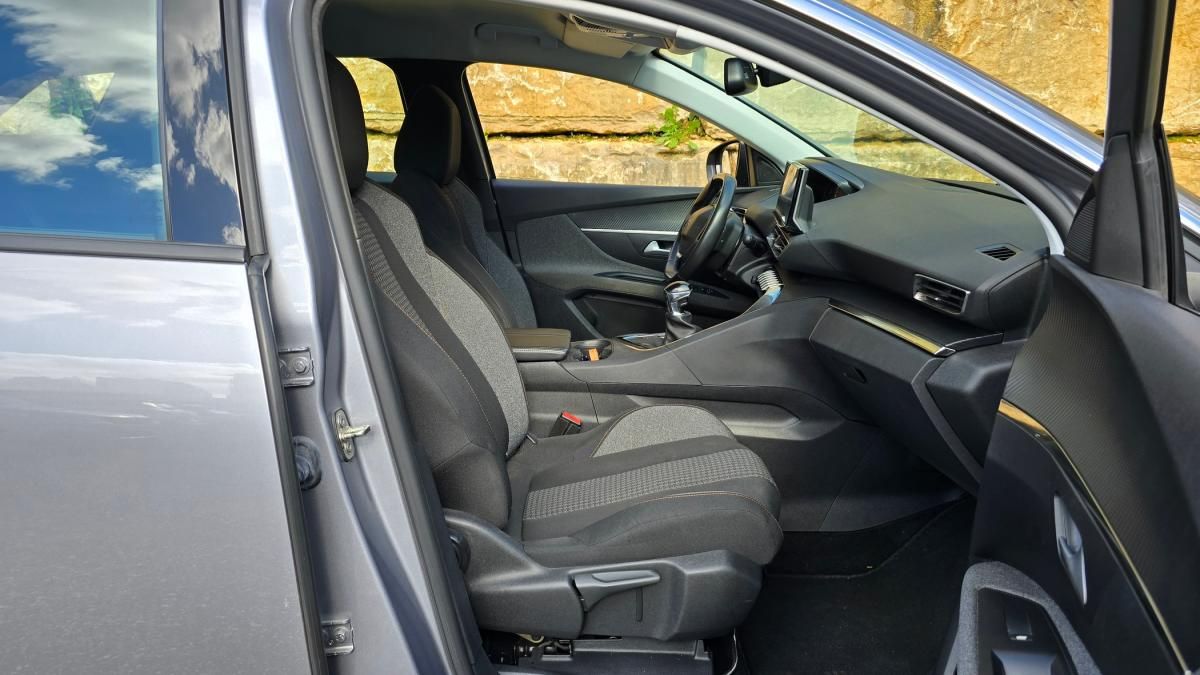 peugeot-3008-2021-diesel-1499cc