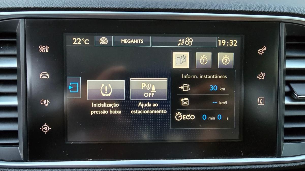 peugeot-308-sw-2015-diesel-1560cc