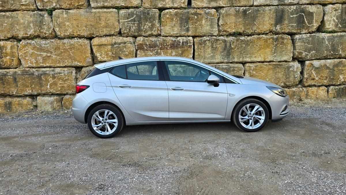 opel-astra-2019-gasolina-999cc