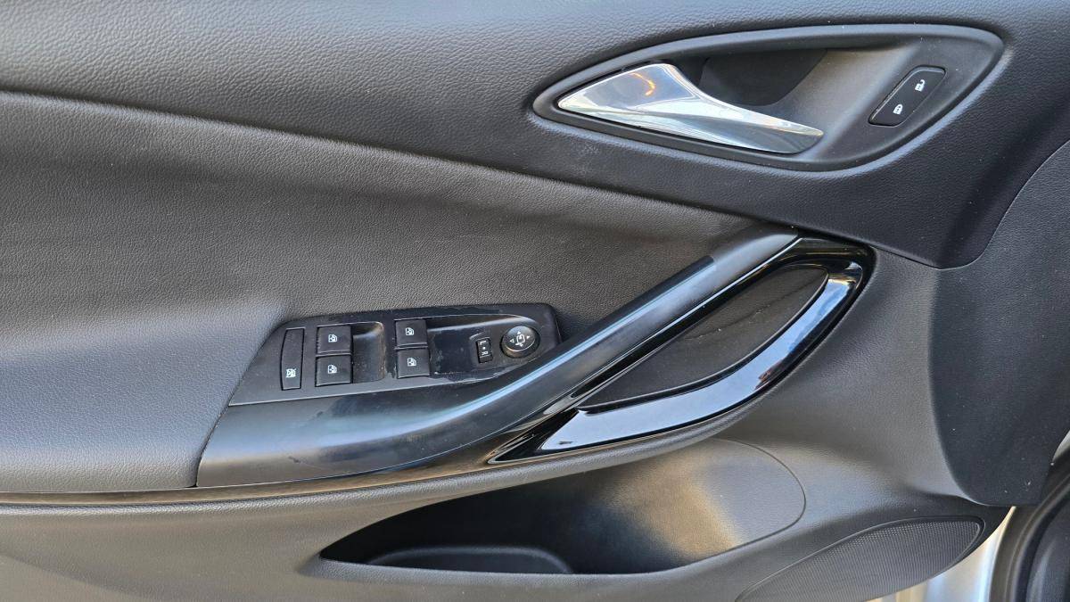opel-astra-2019-gasolina-999cc