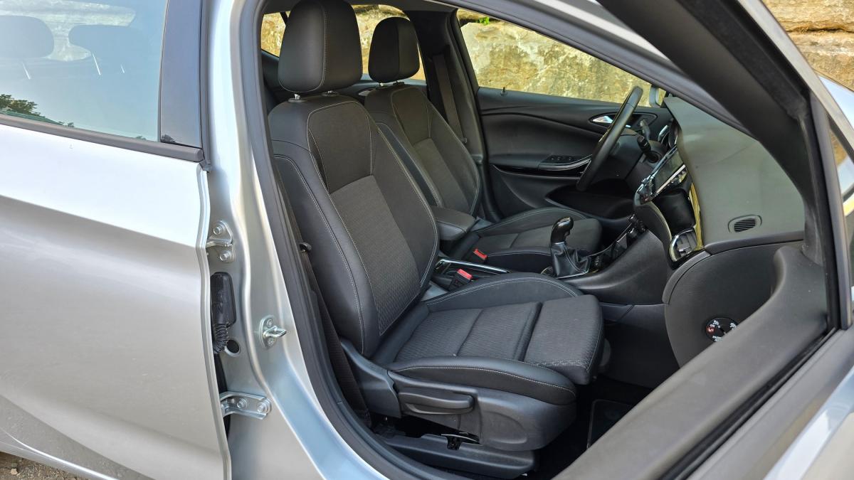 opel-astra-2019-gasolina-999cc