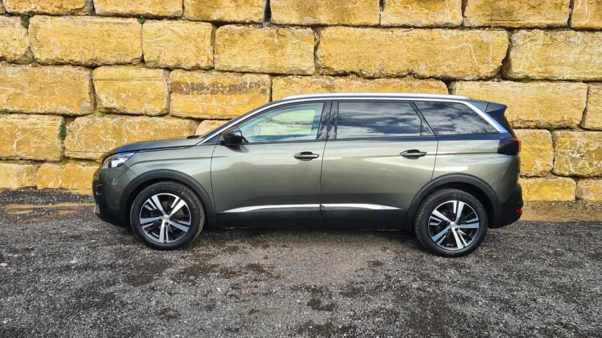peugeot-5008-2019-diesel-1499cc