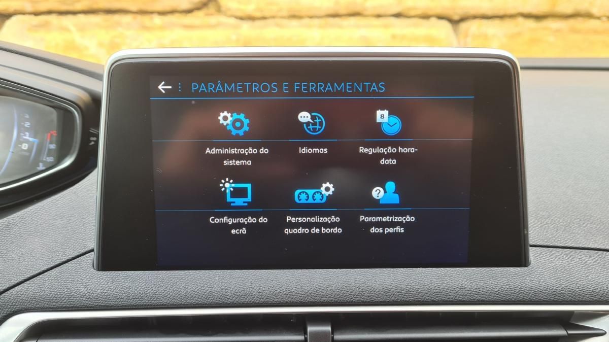 peugeot-5008-2019-diesel-1499cc