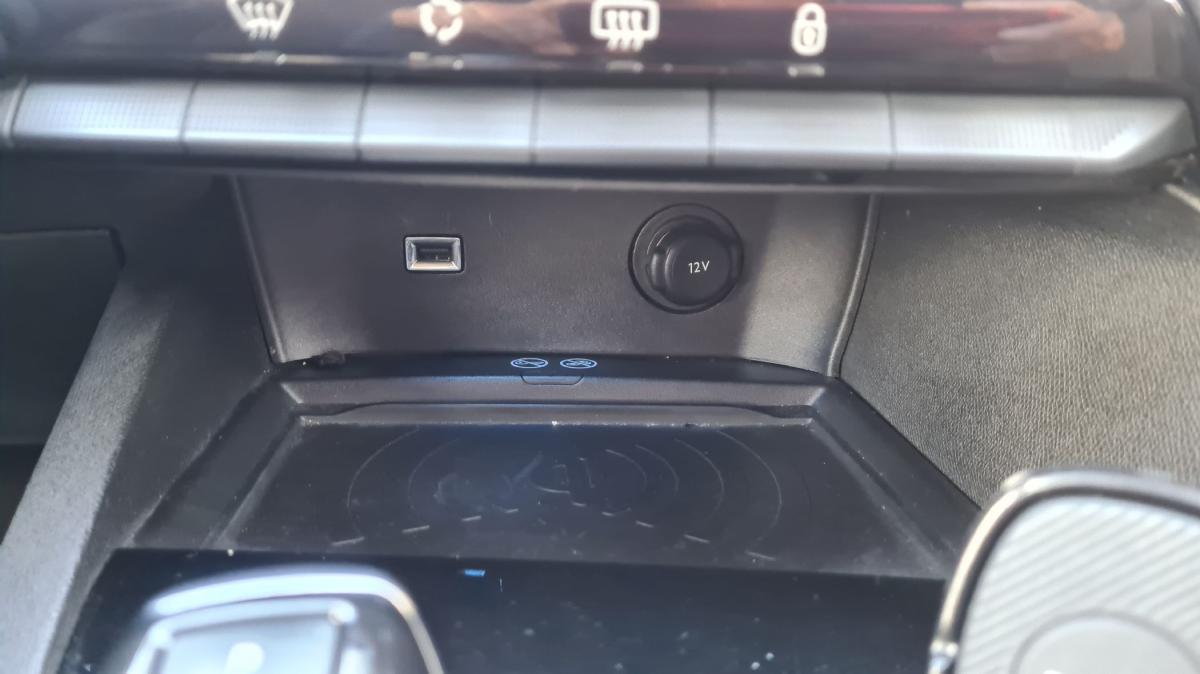 peugeot-5008-2019-diesel-1499cc