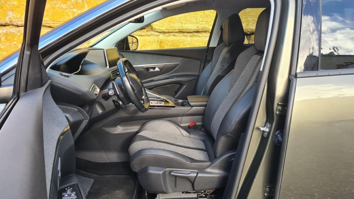 peugeot-5008-2019-diesel-1499cc