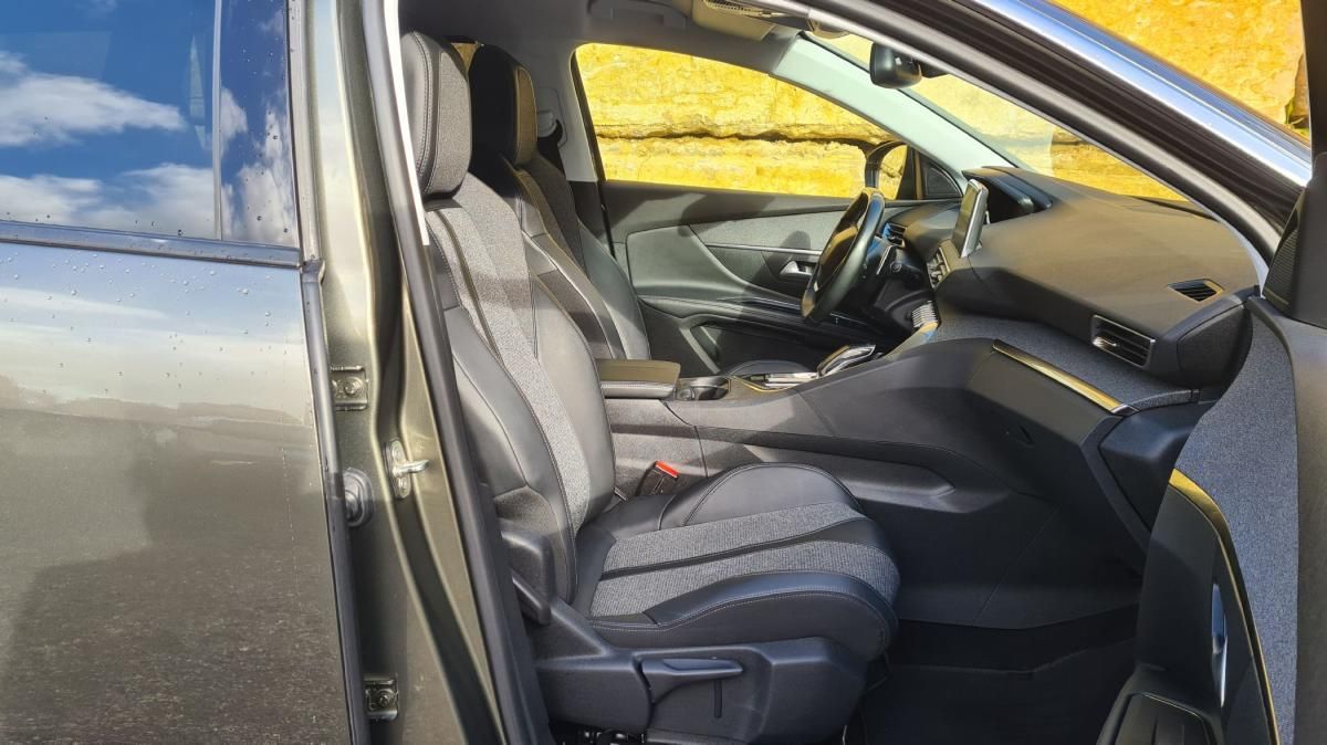 peugeot-5008-2019-diesel-1499cc