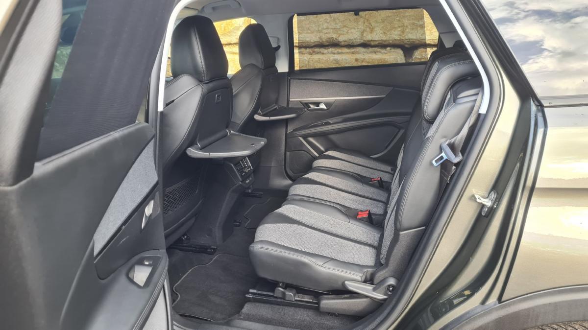 peugeot-5008-2019-diesel-1499cc