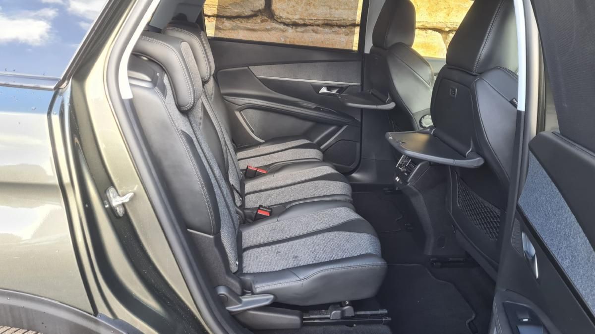 peugeot-5008-2019-diesel-1499cc
