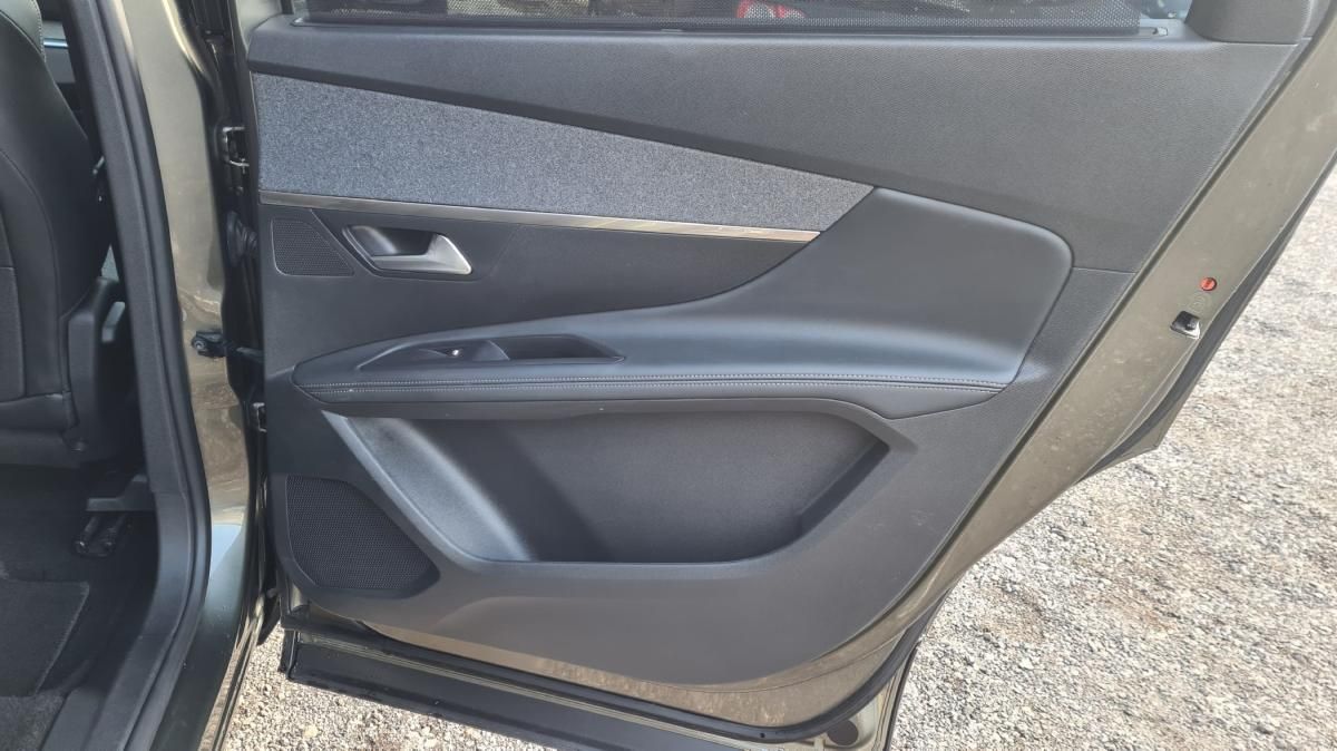 peugeot-5008-2019-diesel-1499cc