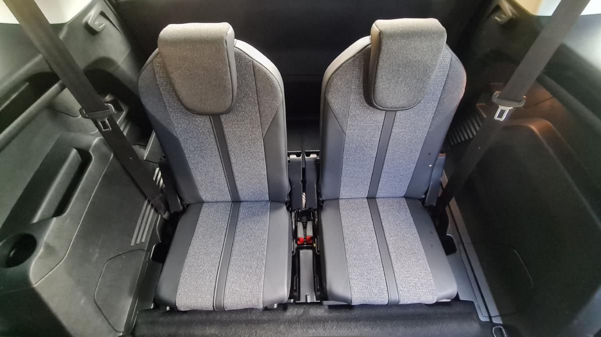 peugeot-5008-2019-diesel-1499cc