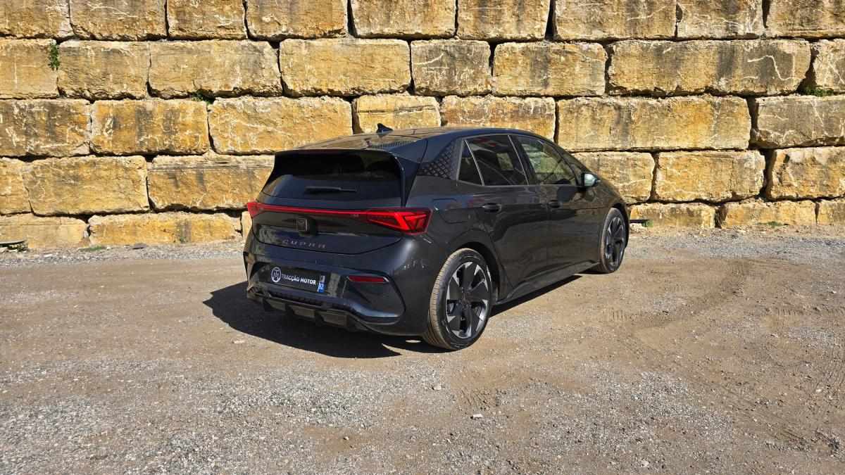 cupra-born-2023-eletrico-0cc