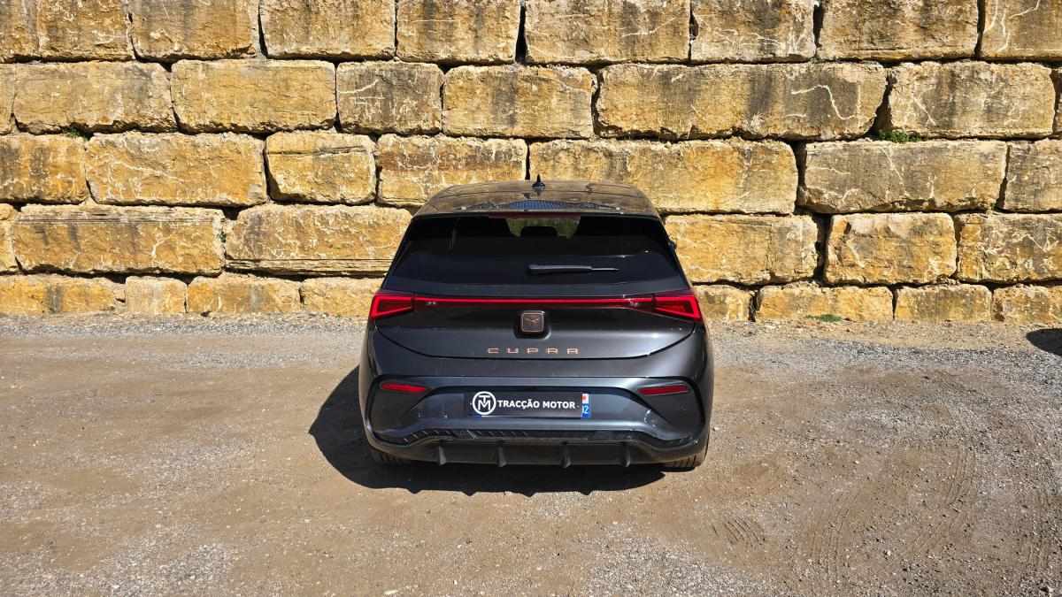 cupra-born-2023-eletrico-0cc