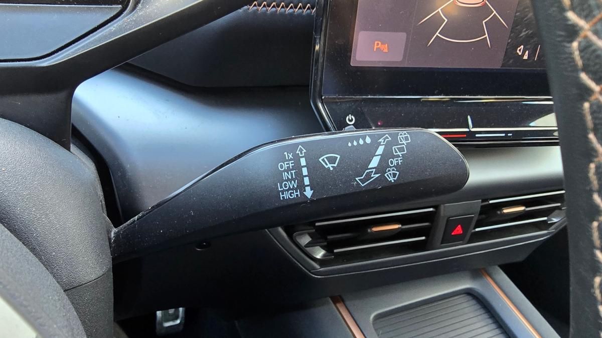 cupra-born-2023-eletrico-0cc
