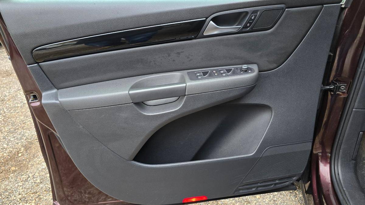 volkswagen-sharan-2017-diesel-1968cc