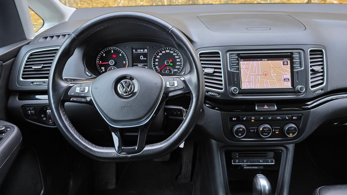 volkswagen-sharan-2017-diesel-1968cc