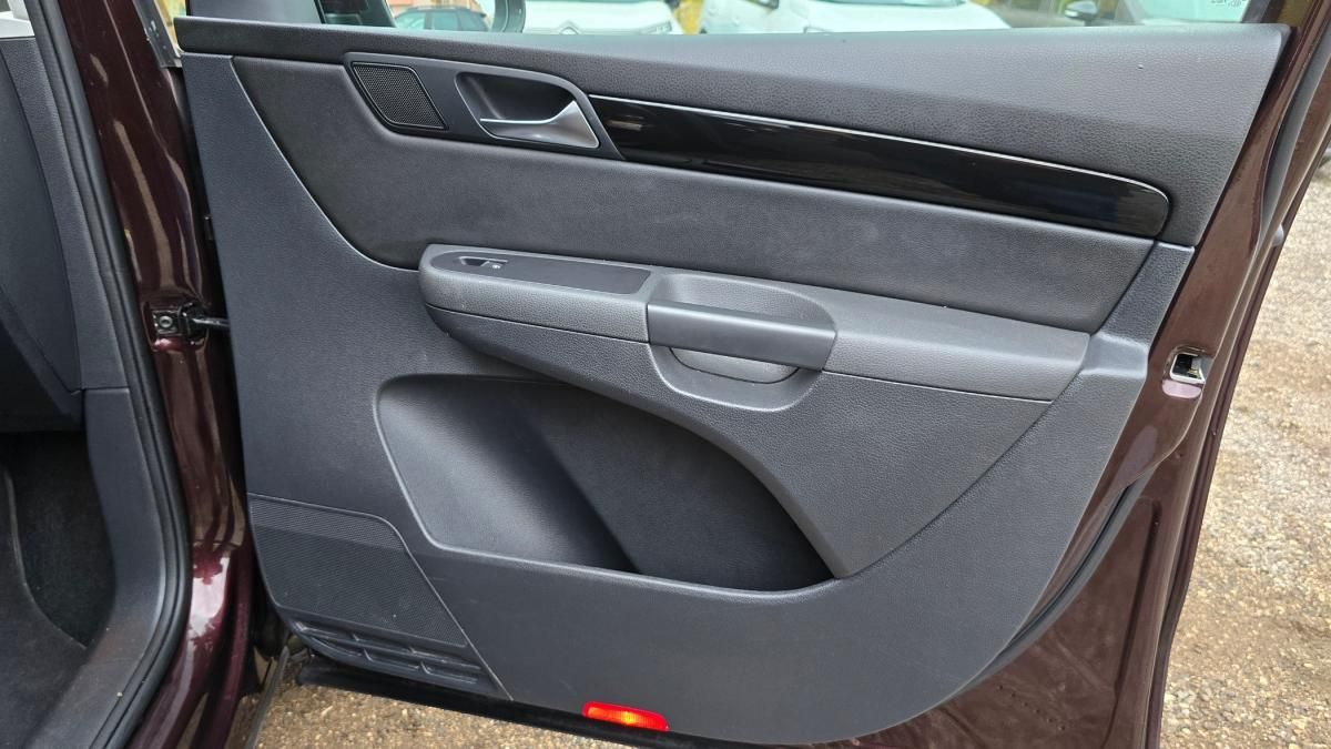 volkswagen-sharan-2017-diesel-1968cc