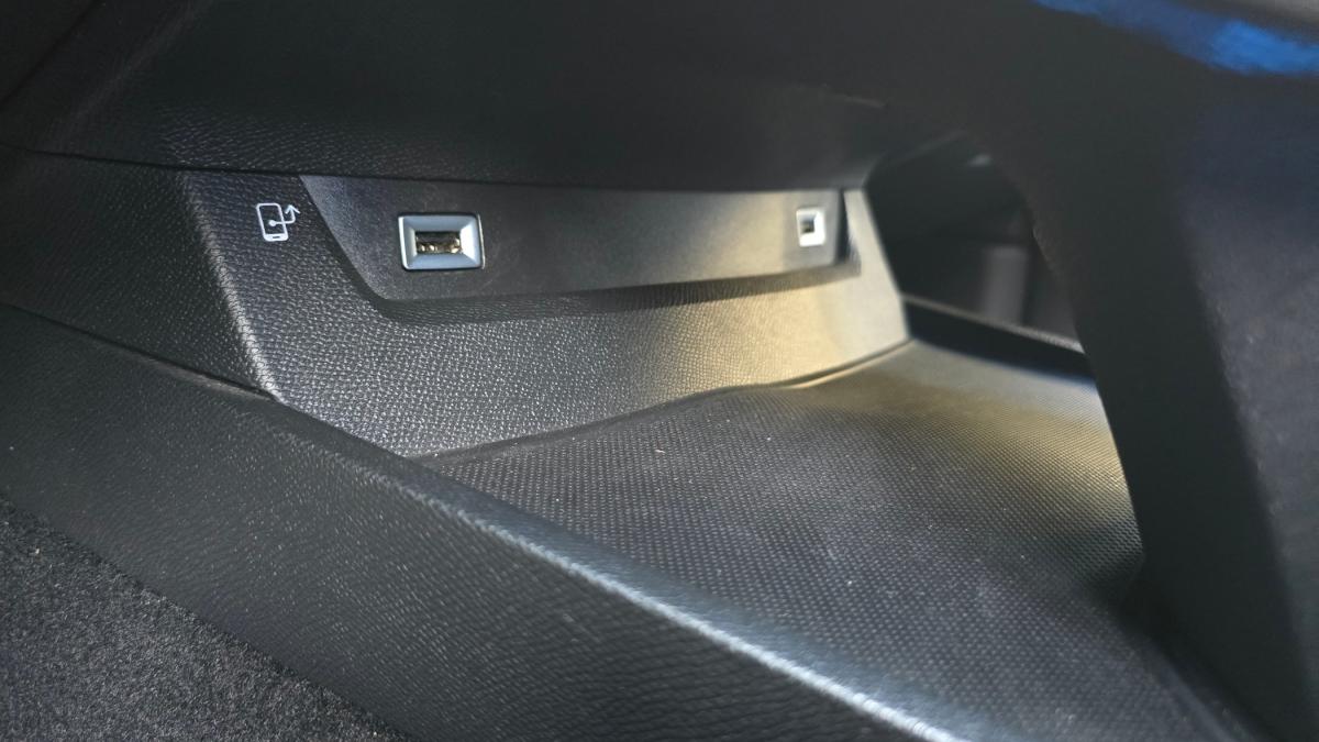 peugeot-508-2022-hibrido-a-gasolina-1598cc
