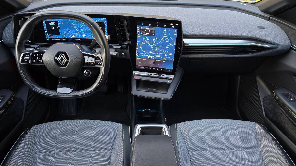 renault-megane-e-tech-2023-eletrico-0cc