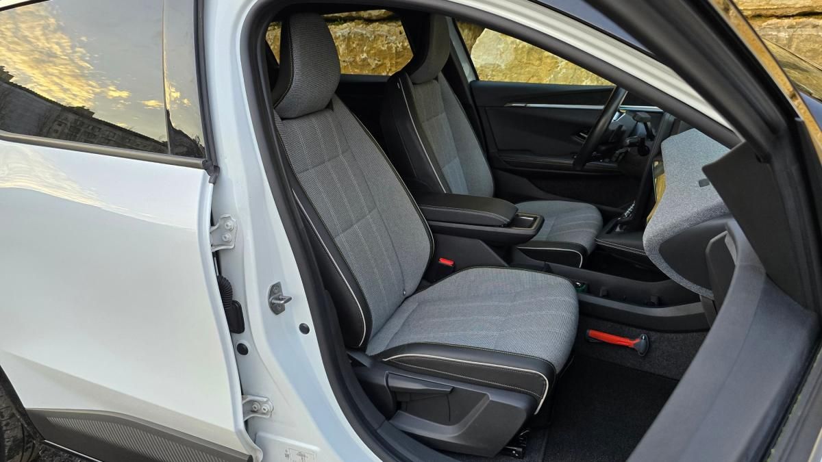 renault-megane-e-tech-2023-eletrico-0cc