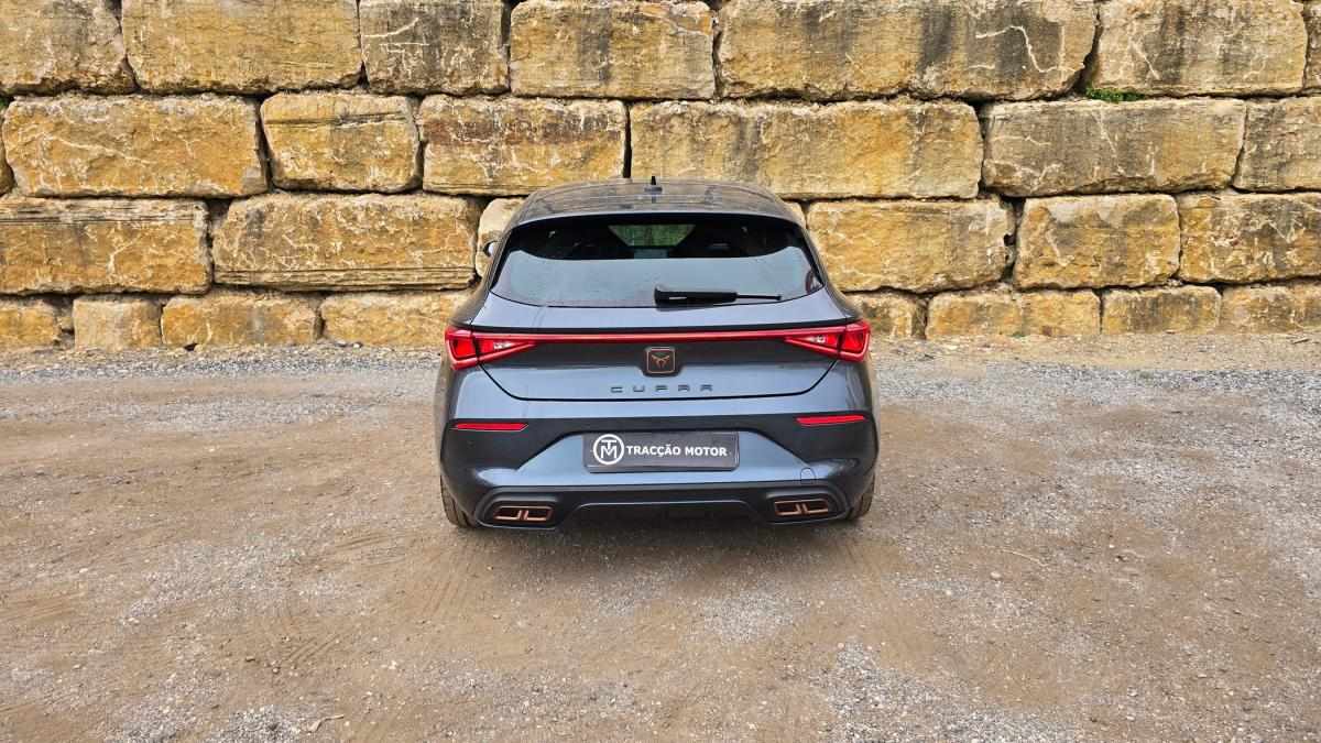 cupra-leon-2023-hibrido-a-gasolina-1395cc
