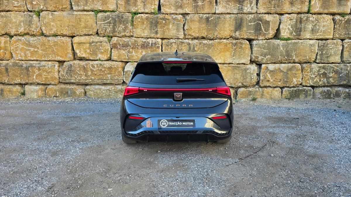 cupra-born-2023-eletrico-0cc