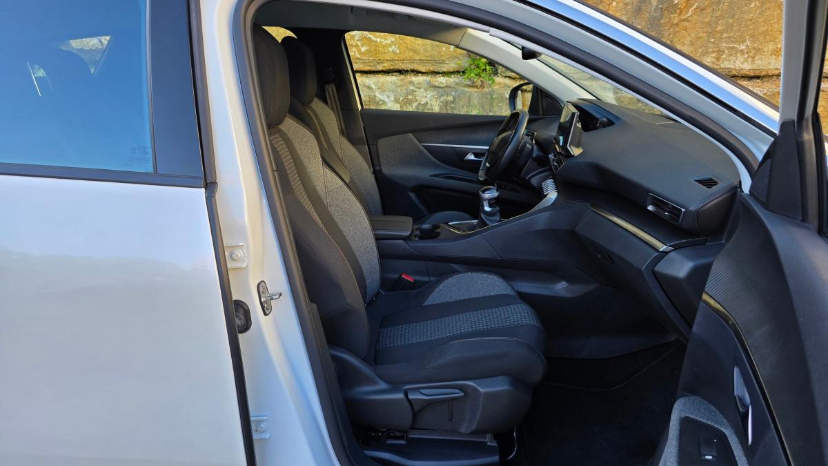peugeot-3008-2021-diesel-1499cc