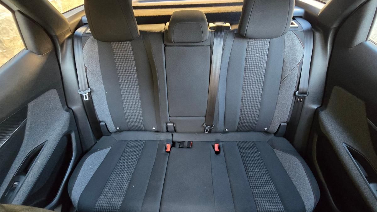peugeot-3008-2021-diesel-1499cc