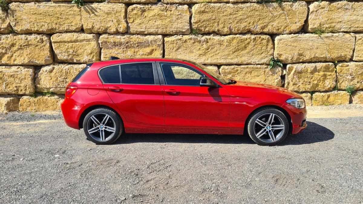 bmw-serie-1-118d-2017-diesel-1995cc