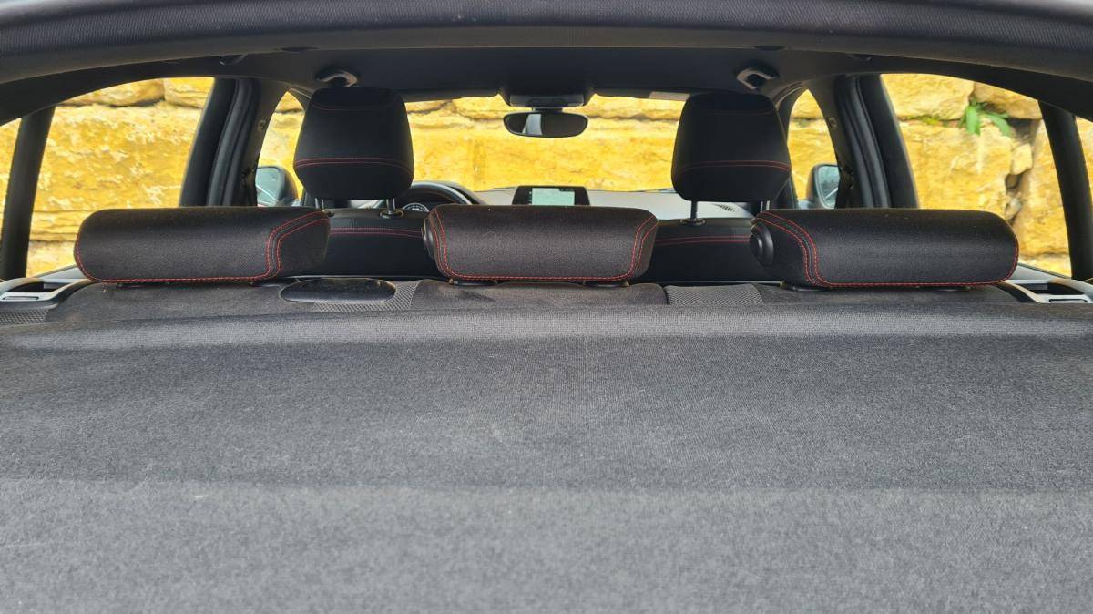 bmw-serie-1-118d-2017-diesel-1995cc