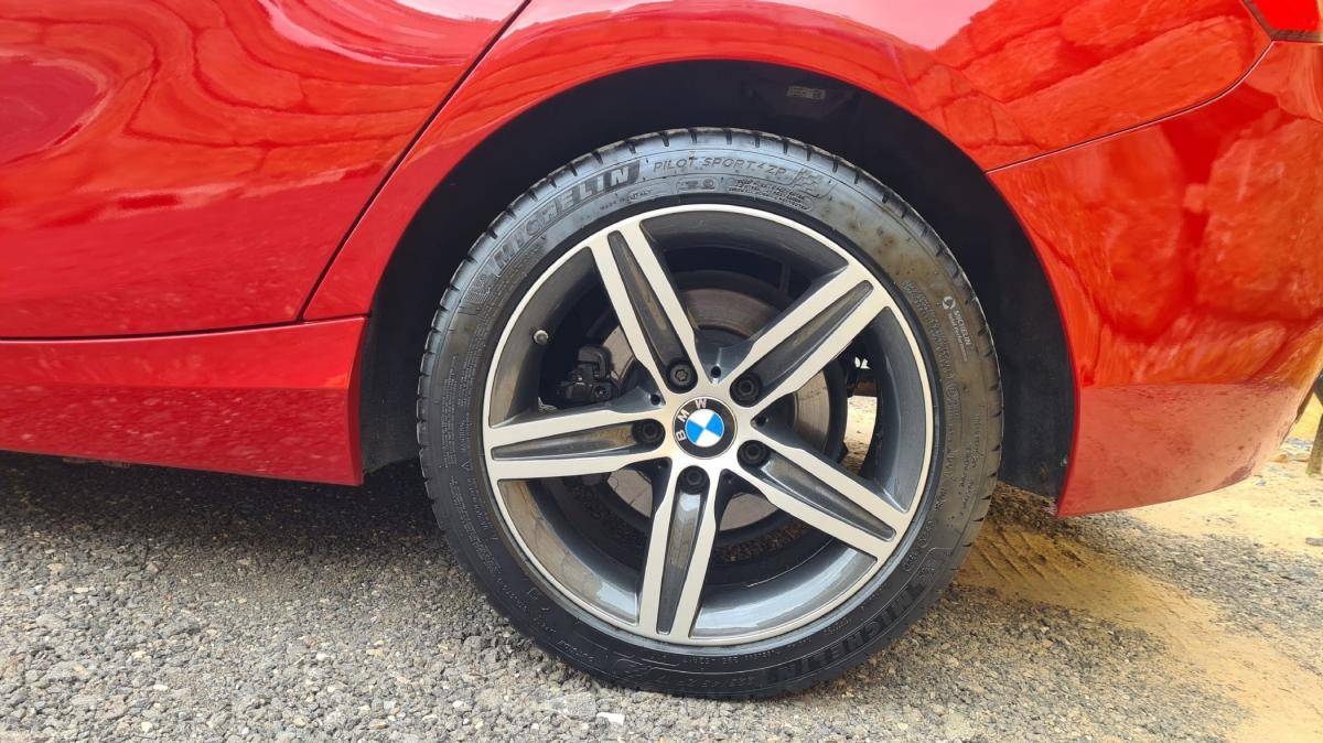 bmw-serie-1-118d-2017-diesel-1995cc