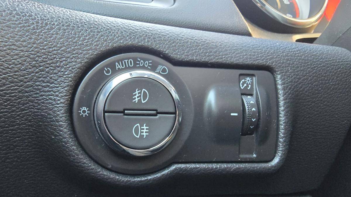 opel-astra-sport-tourer-2016-diesel-1598cc