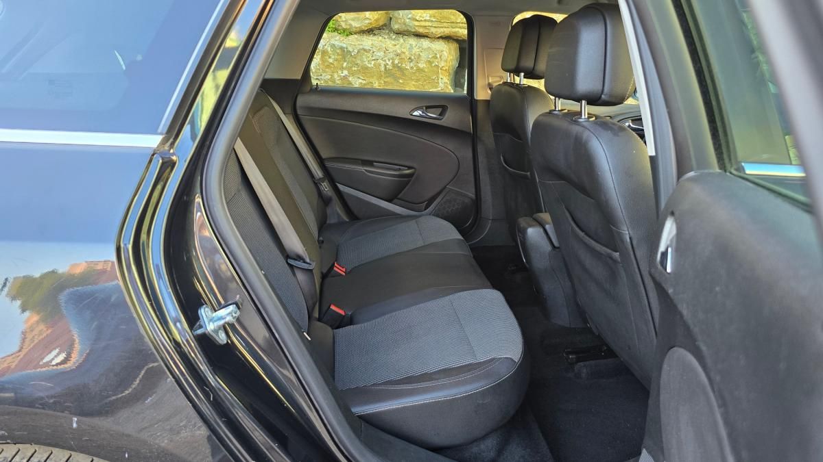 opel-astra-sport-tourer-2016-diesel-1598cc