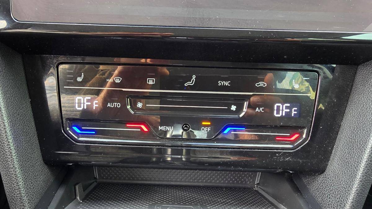 volkswagen-passat-variant-2020-hibrido-a-gasolina-1395cc