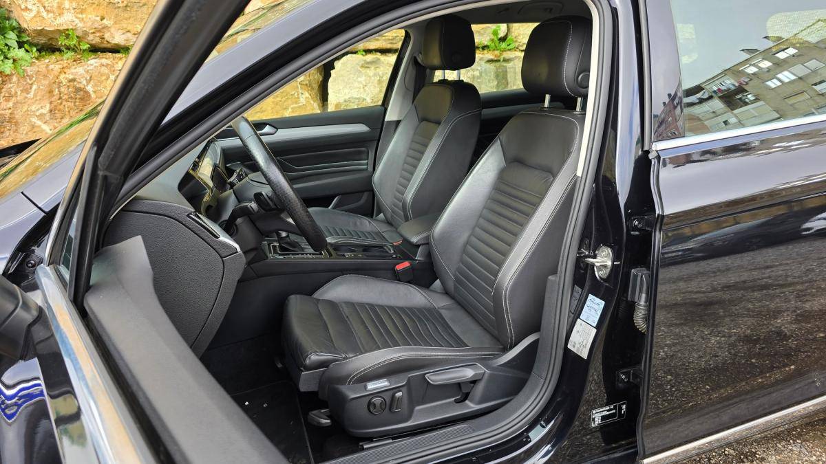 volkswagen-passat-variant-2020-hibrido-a-gasolina-1395cc