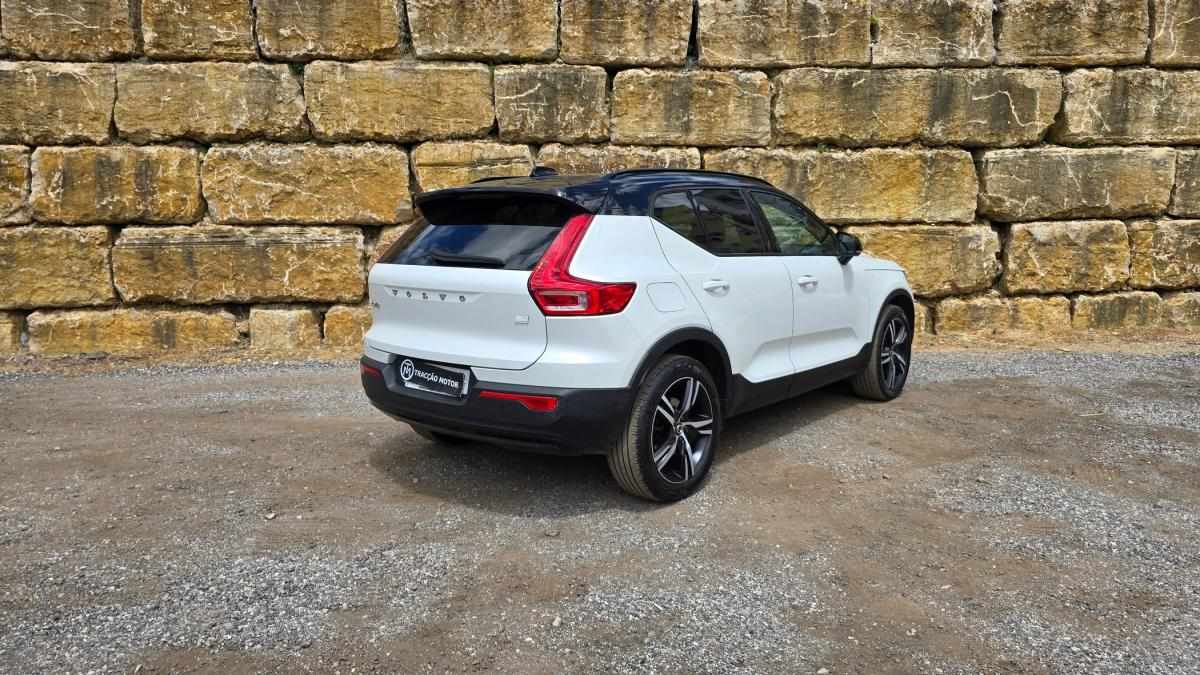 volvo-xc40-2021-hibrido-a-gasolina-1477cc