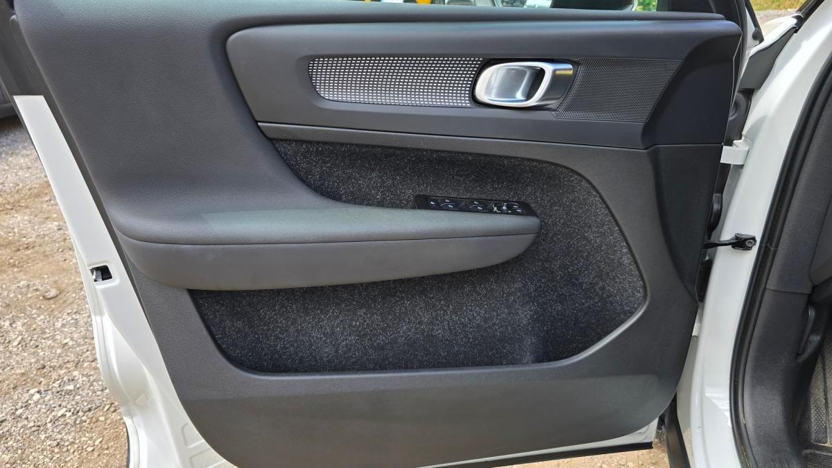 volvo-xc40-2021-hibrido-a-gasolina-1477cc