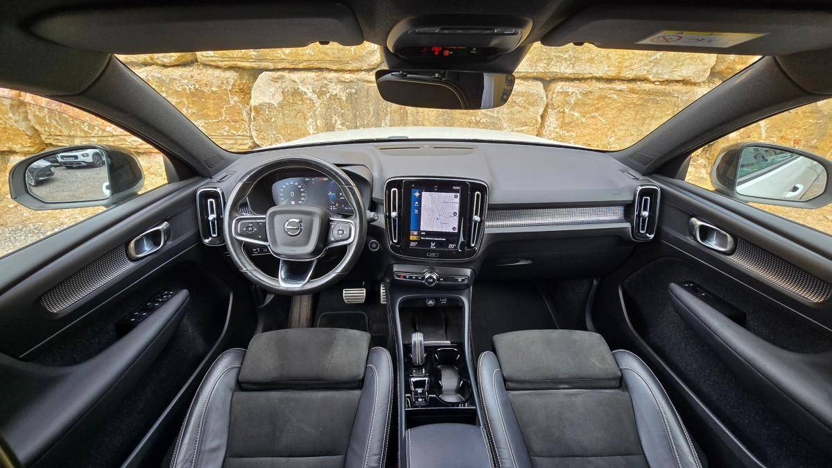 volvo-xc40-2021-hibrido-a-gasolina-1477cc