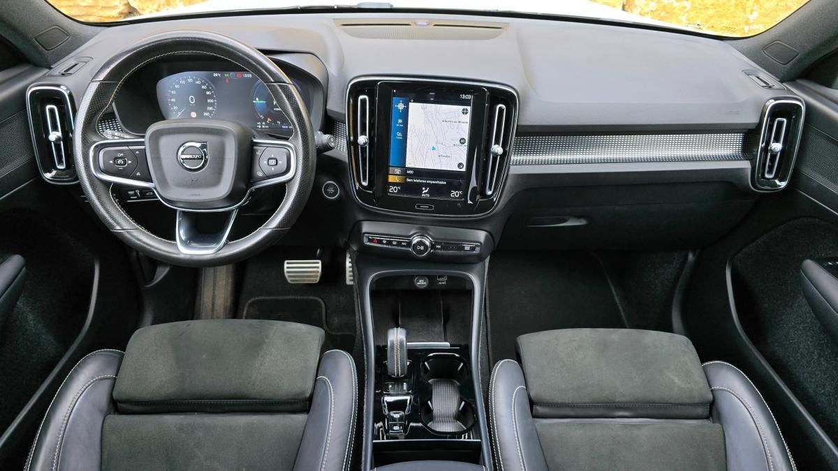 volvo-xc40-2021-hibrido-a-gasolina-1477cc