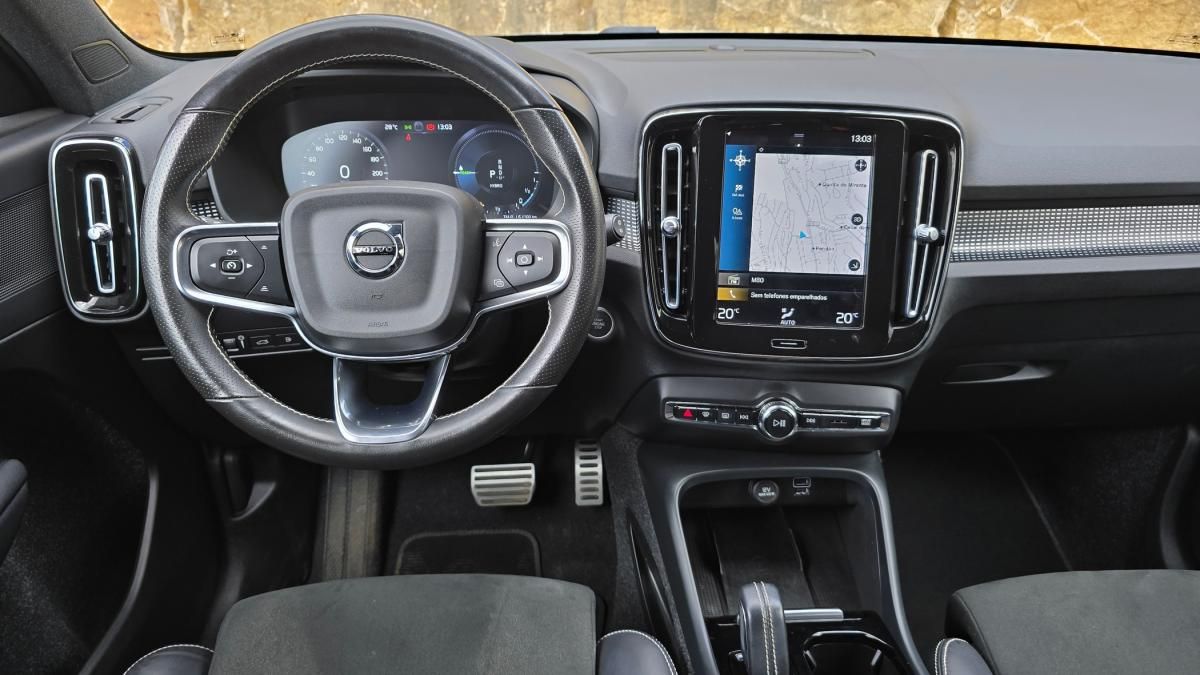 volvo-xc40-2021-hibrido-a-gasolina-1477cc