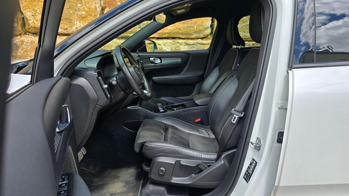 volvo-xc40-2021-hibrido-a-gasolina-1477cc