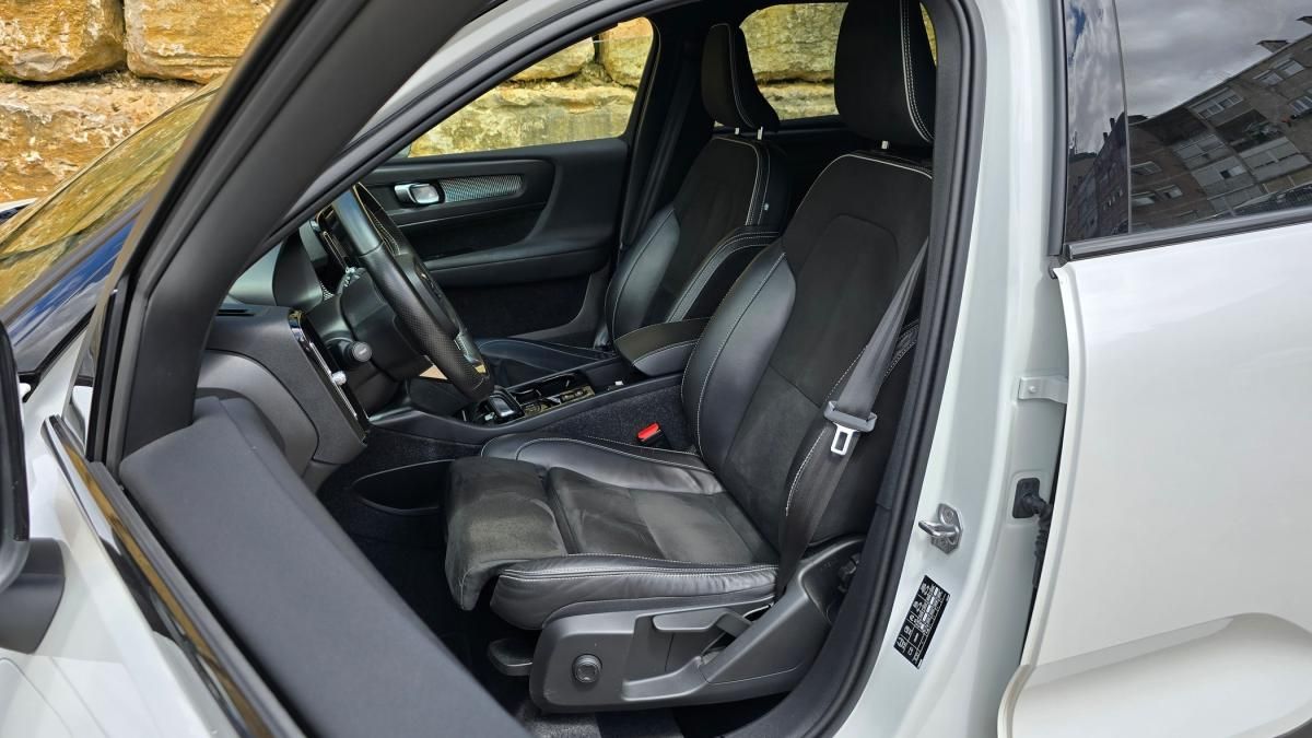 volvo-xc40-2021-hibrido-a-gasolina-1477cc