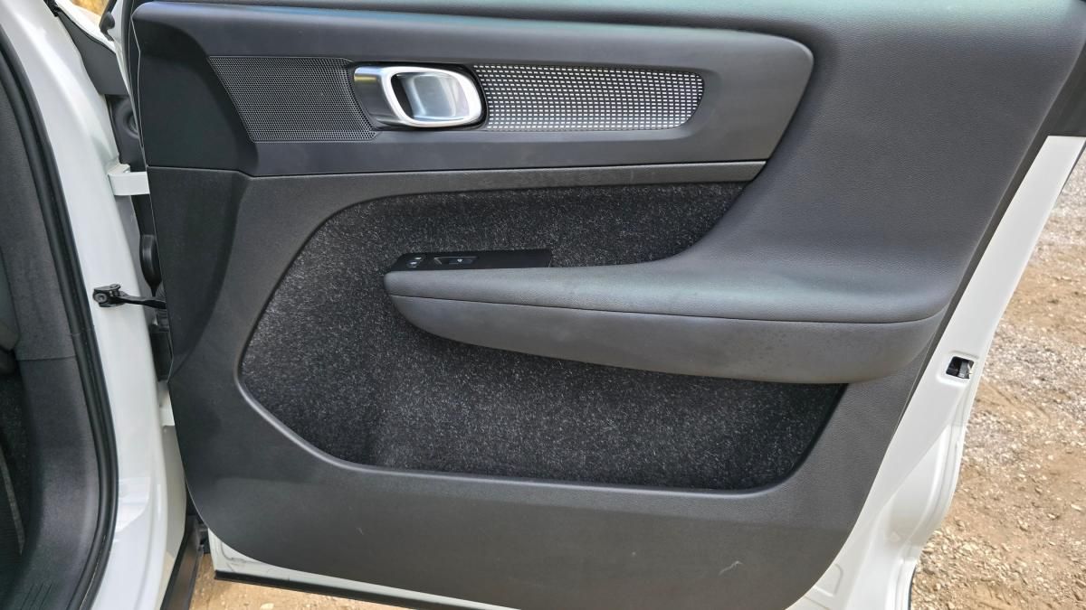 volvo-xc40-2021-hibrido-a-gasolina-1477cc