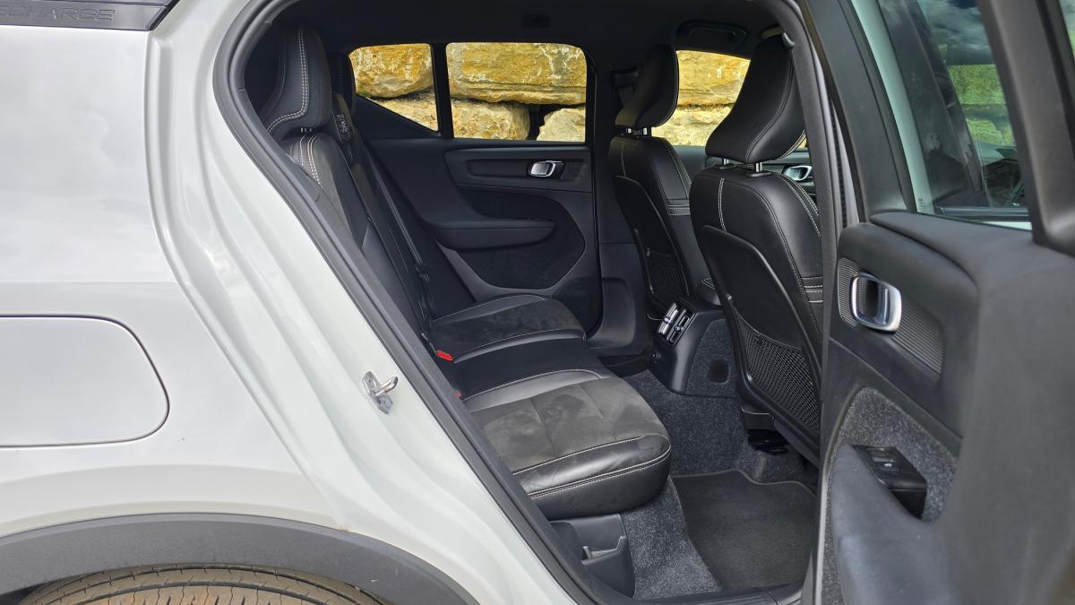 volvo-xc40-2021-hibrido-a-gasolina-1477cc