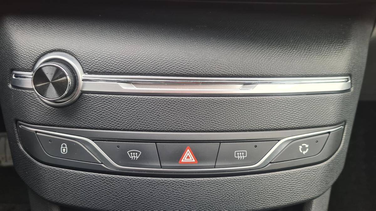 peugeot-308-2020-diesel-1499cc