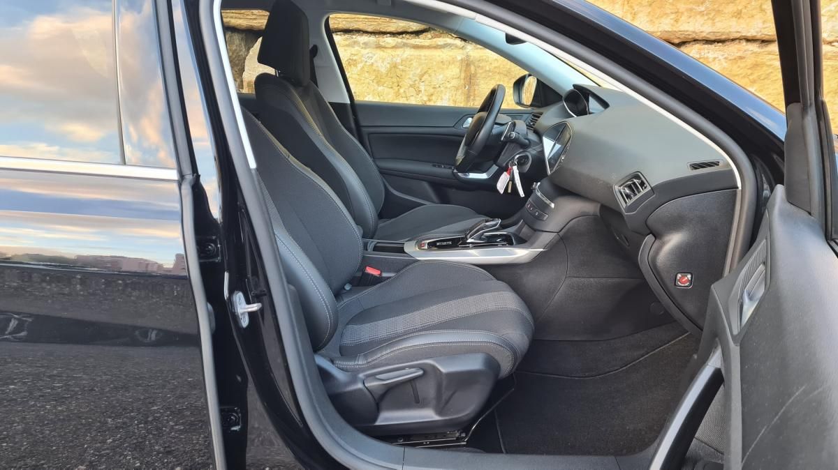 peugeot-308-2020-diesel-1499cc