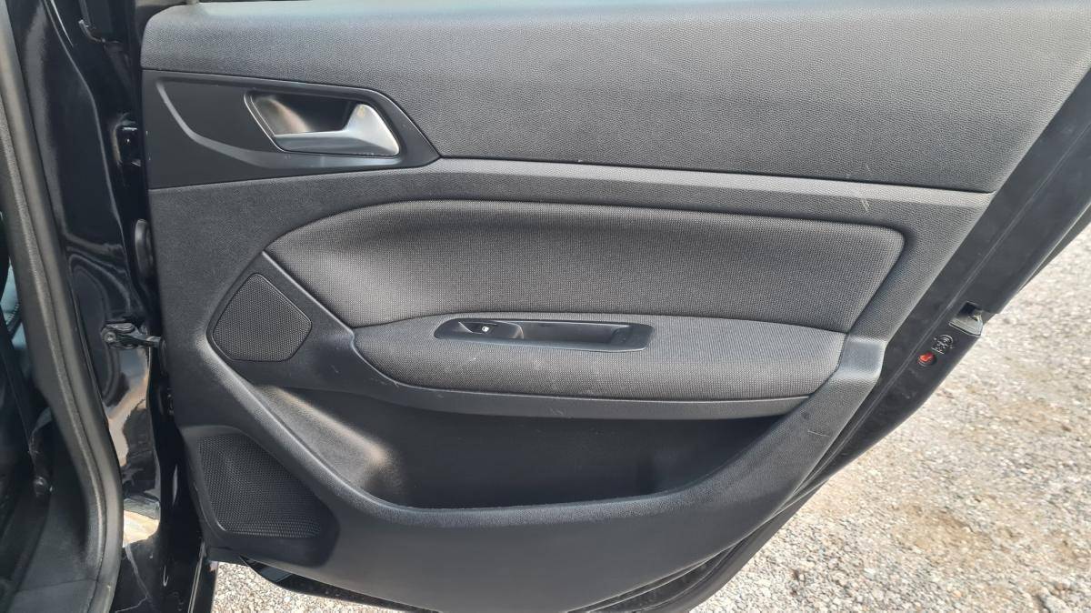peugeot-308-2020-diesel-1499cc